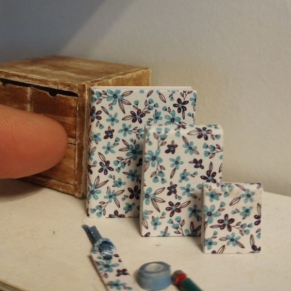 Miniature notebooks kit- scale 1:12-Dollhouse miniatures