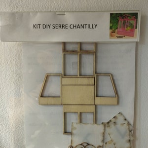 DIY Greenhouse “Chantilly” wood