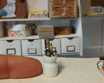 Mini pencil pot