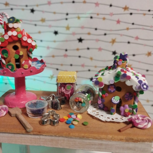 Miniature gingerbread house -Scale 1:12- Dollhouses miniatures