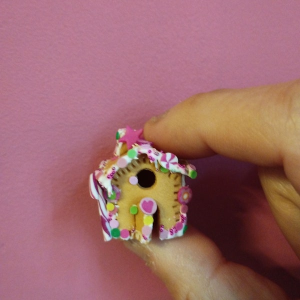 Miniature gingerbread house -Scale 1:12- Dollhouses miniatures