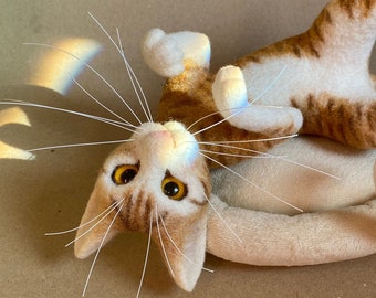 Lazy Cat with Cute Pink Paw Pads and a Special Basket / 100% Handmade Needle Felting Wool Statuette