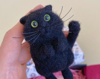 Woolen Brooch Black Cat Lying in his own Bed / Handmade Needle Felting Wool Figurine