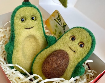 Avocado couple always looking at you / 100% Handmade Needle Felting Wool Figurine