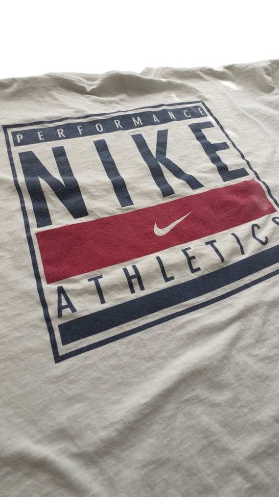 Nike Athletics Performance White Tag T Shirt Vinta