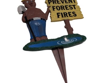 Vintage 70s Smokey Bear Molded plastic Yard Sign Prevent Forest Fires Art Line