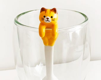 Tiger cat wagging ceramic spoon - MG48779