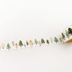 Ruban adhésif en papier Washi découpé à la forme de forêt L 1,8 cm x 5 m de long - MW95218