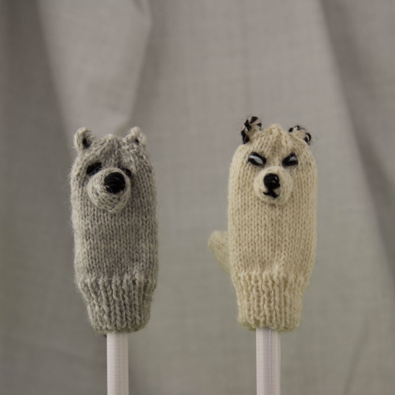 Arctic Fox Knit Wool Finger Puppet image 3