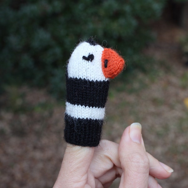 Puffin Knit Wool Finger Puppet