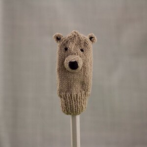 Ijsbeer Finger Puppet | Handknit | Wol