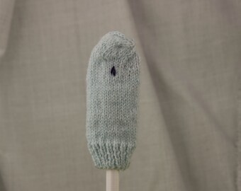 Beluga Whale Knit Wool Finger Puppet