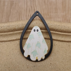 6/20/100 stks Halloween Ghost Teardrop Houten Hanger, Gedrukt Geschilderd Hout Ambacht Natuurlijk Hout Uitsparing Oorbel Dangle Drop DIY Charme, XW0233