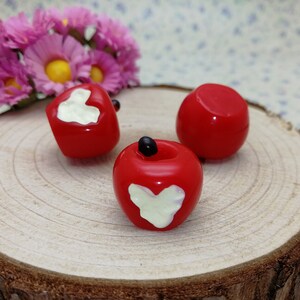 10/50 pieces plastic apple fruit flat back cabochon charm , resin flatback cab decoration handmade jewelry bead pendant DIY finding , XP0119