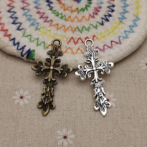 DHgate.com:Mens Iced Out Cross Necklace, Copper Cubic