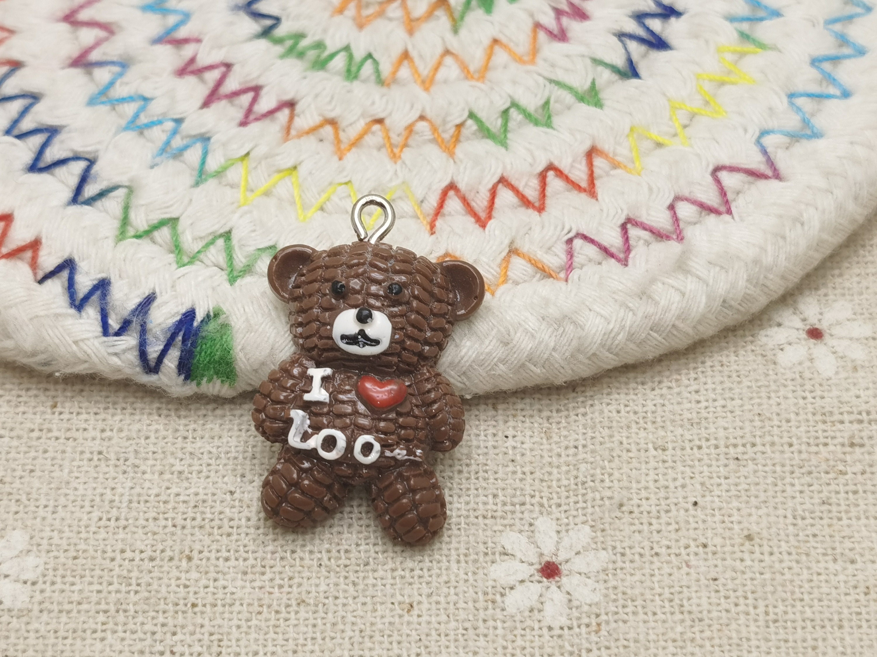 6/20 ピース プラスチック クマ ペンダント チャーム 樹脂 手作り