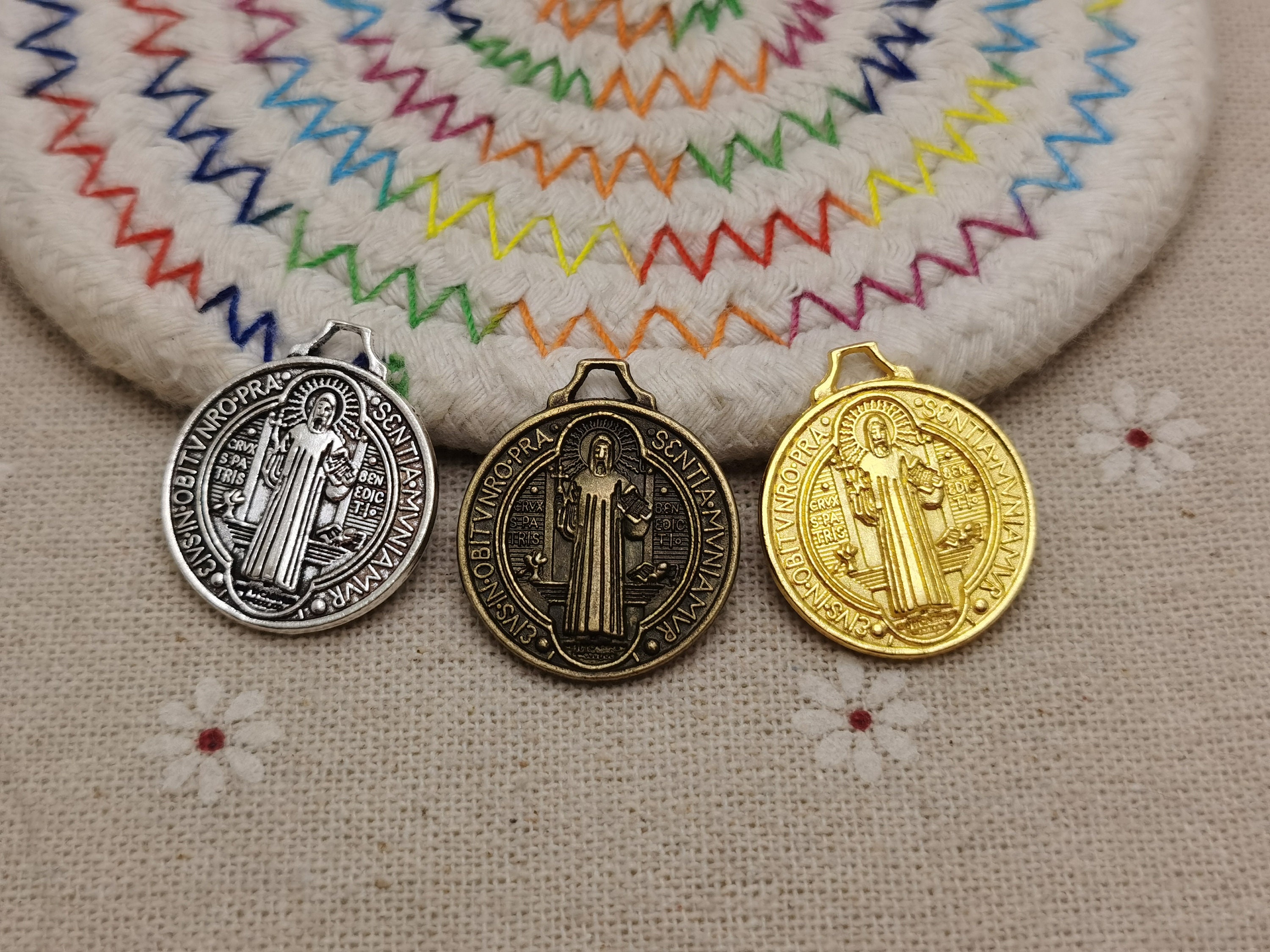 アクセサリー SENTiA 6/20 Pieces Metal Saint Benedict Pendant Sentia Mvniamvr Charm