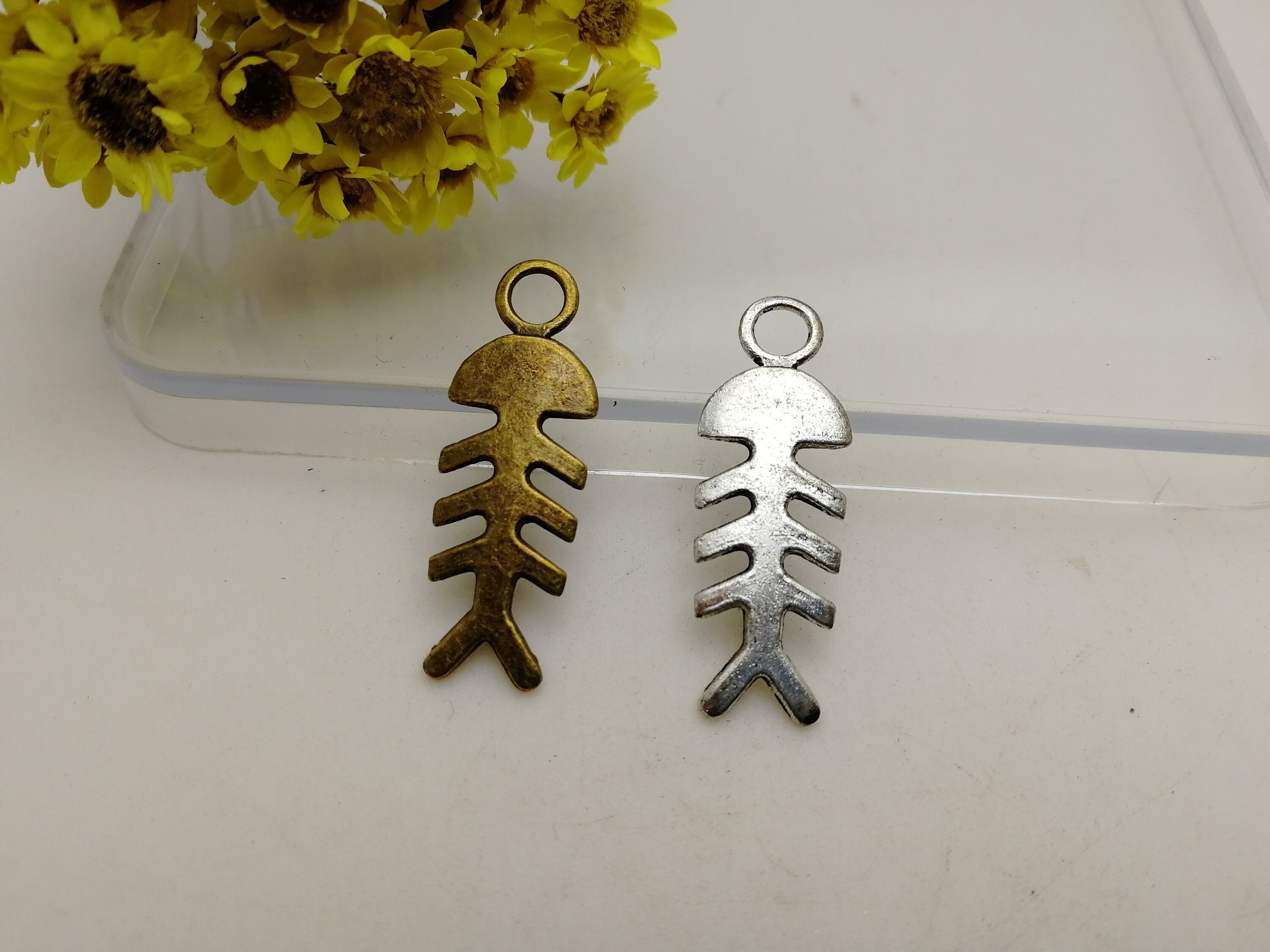 Fish Bone Keychain 20/100 Pieces Metal Fishbone Fish Bone Pendant Necklace Earring ...
