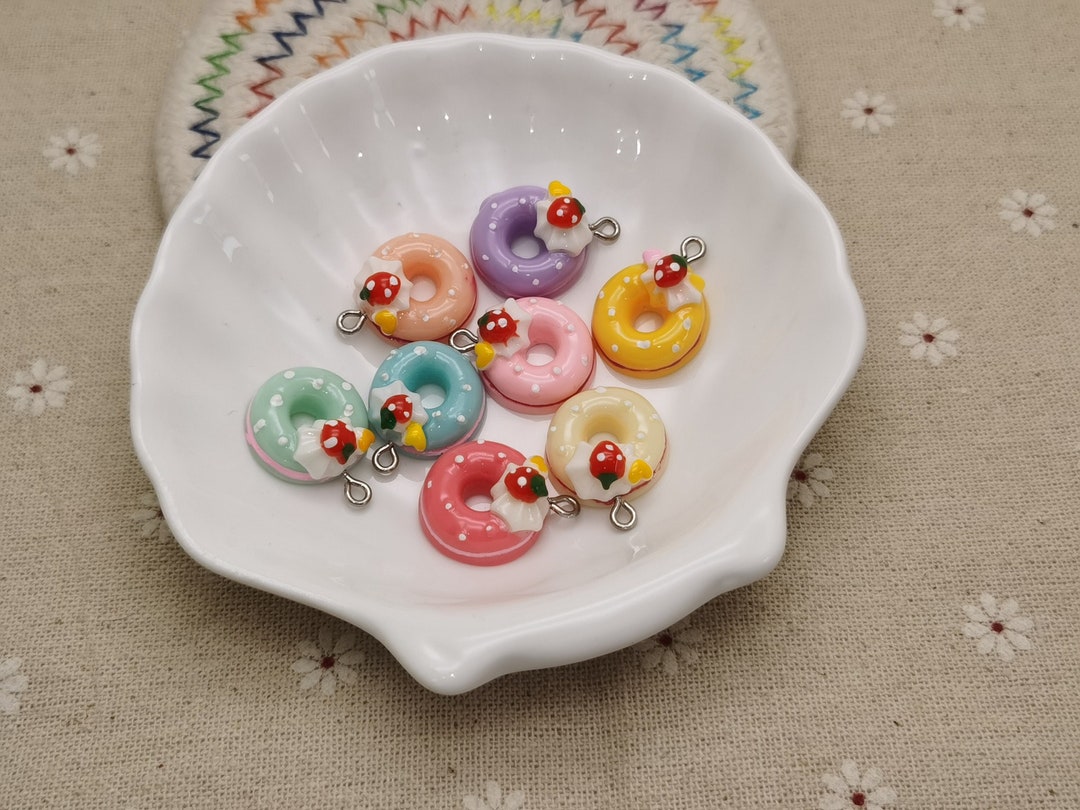6/20 Pieces Plastic Strawberry Doughnut Donut Pendant Charm