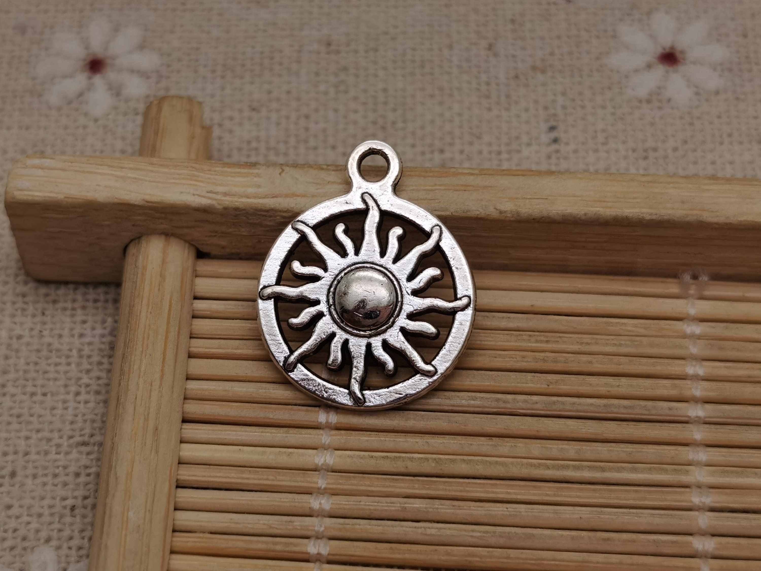 20/100 Pcs Metal Sun Flower Floral Pendant Necklace Earring