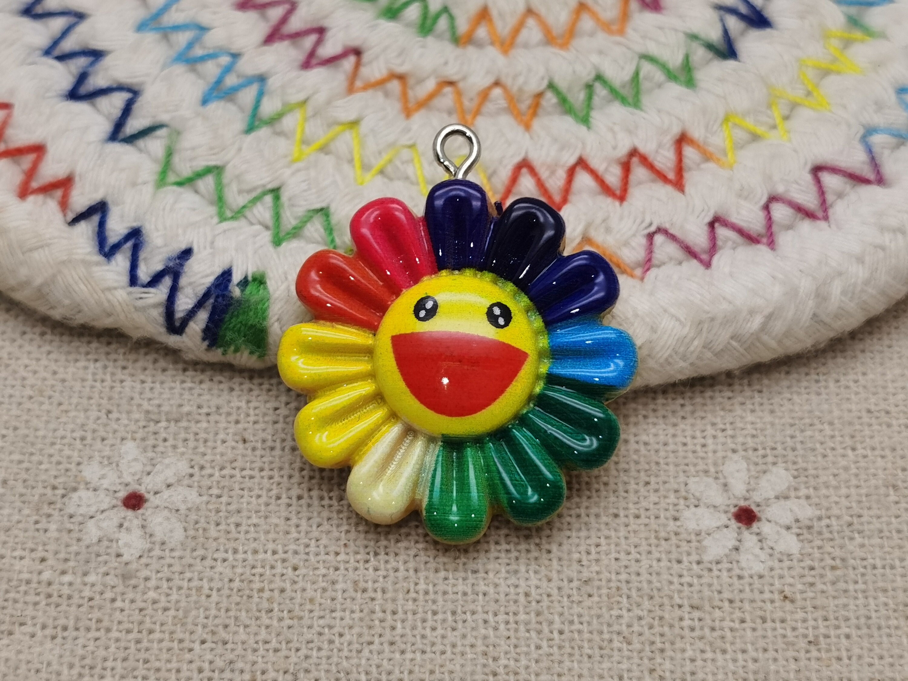 6/20 Pieces Plastic LGBTQIA Pride LGBT Rainbow Flower