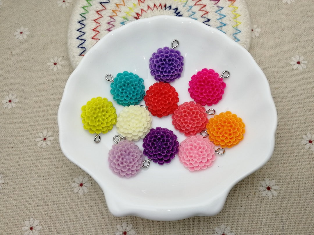 6/20 Pieces Plastic Flower Floral Blossom Pendant Charm , Resin
