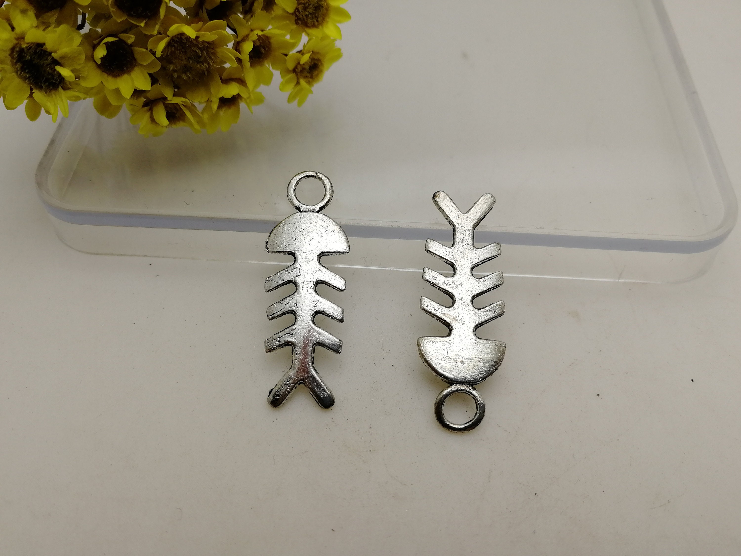 Fish Bone Keychain 20/100 Pieces Metal Fishbone Fish Bone Pendant Necklace Earring ...