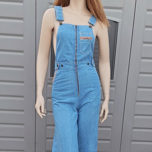 RARE.....Vtg 1970s adorable  bell bottom denim Overalls  jumpsuit Sz Small