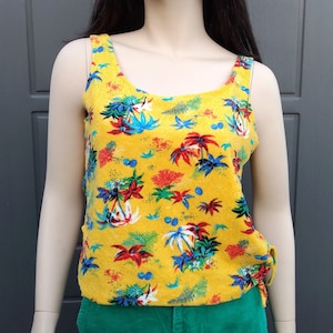 Vintage 70&#39;s terry cloth super cute tank top shirt Size Small-Medium