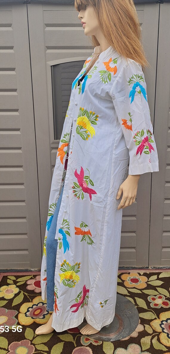 Vintage 70s Chuchi embroidered flowers  maxi dres… - image 4