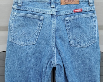 Kids.......Vintage 70's Wrangler denim jeans  kids jeans boys and  girls jeans ..24 x 26.....24  in waist