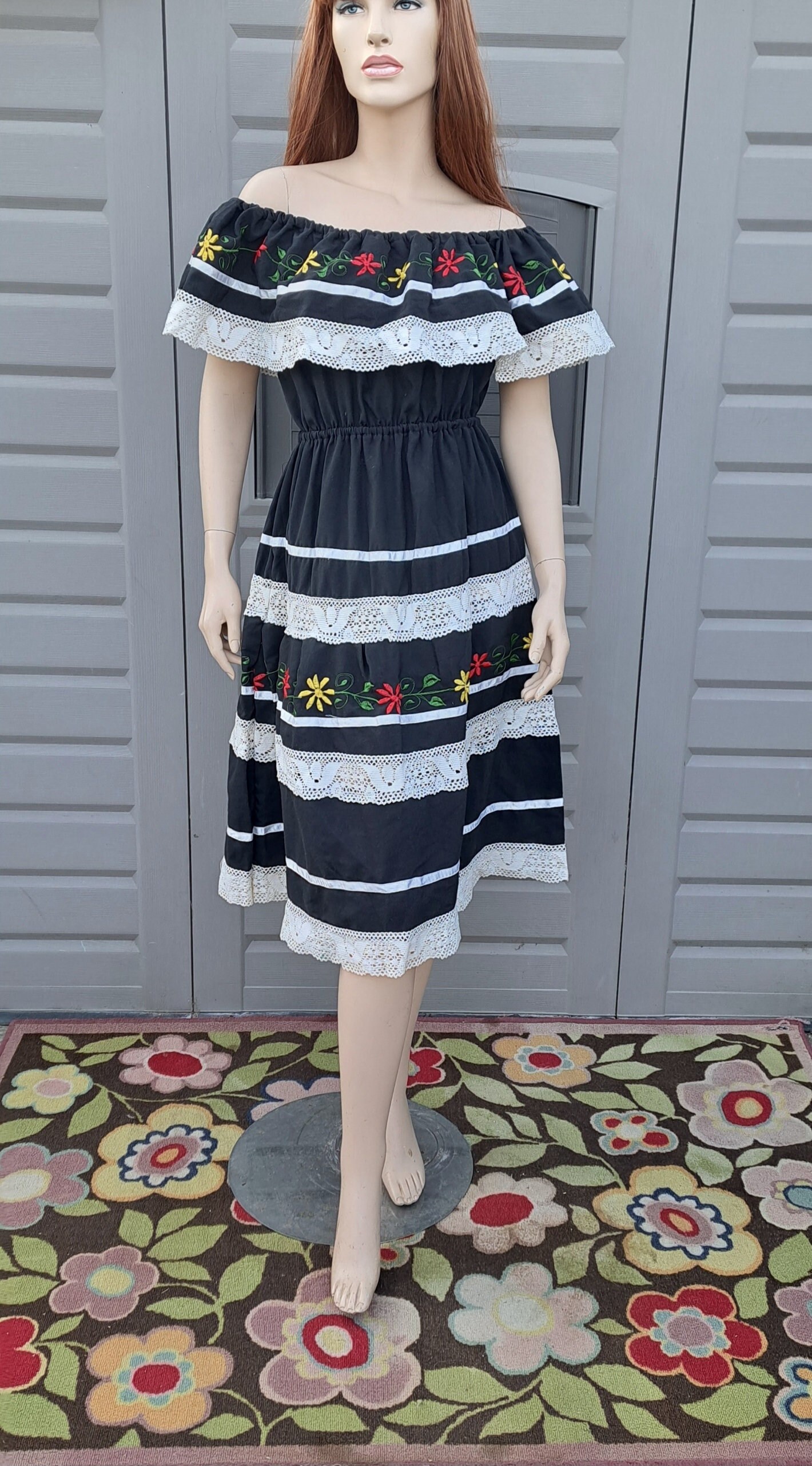black off the shoulder mexican dress Women'S Mexican Dress Summer Floral Print Off the Shoulder Sleeveless Beach Long Maxi Dress Black & Red L
