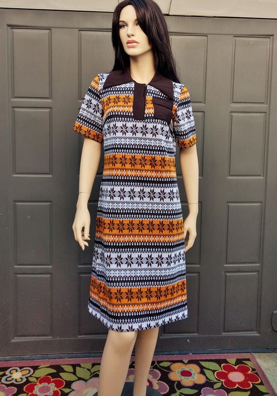 Vintage 60's Mod Dress Nordic.. Tribal print  Sz … - image 2