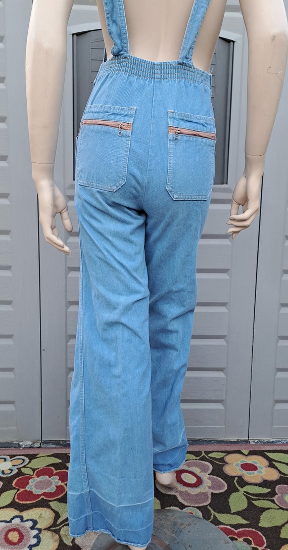 RARE.....Vtg 1970s adorable  bell bottom denim Ov… - image 7