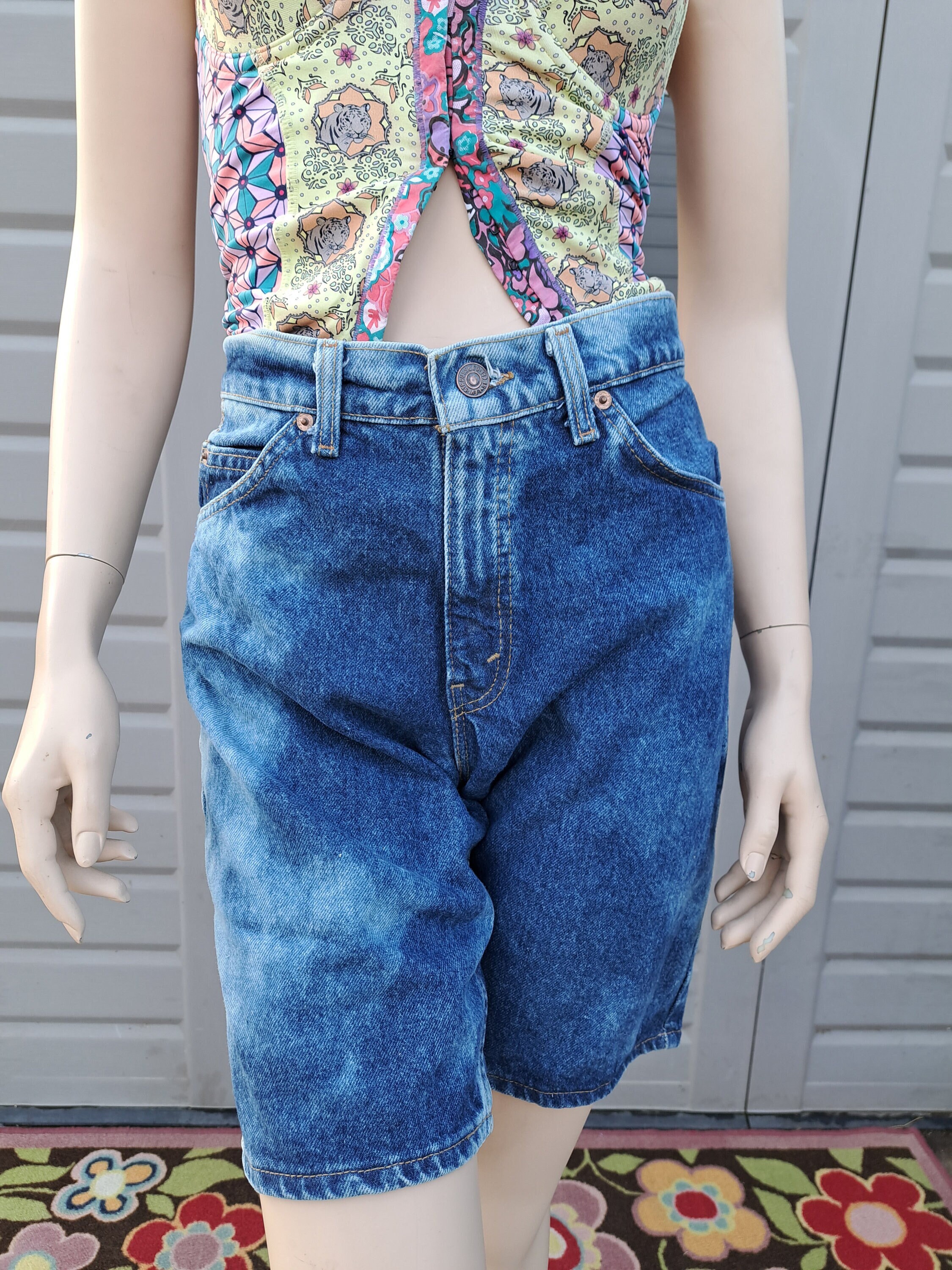 ALL SIZES Cut off LEVI'S Vintage High Waisted Shorts Plus Sizes 