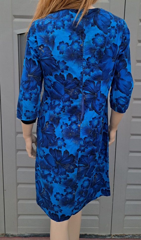 1960&amp;#39;s Royale Blue Hibiscus Vintage 60&amp;#39;s floral print… - Gem