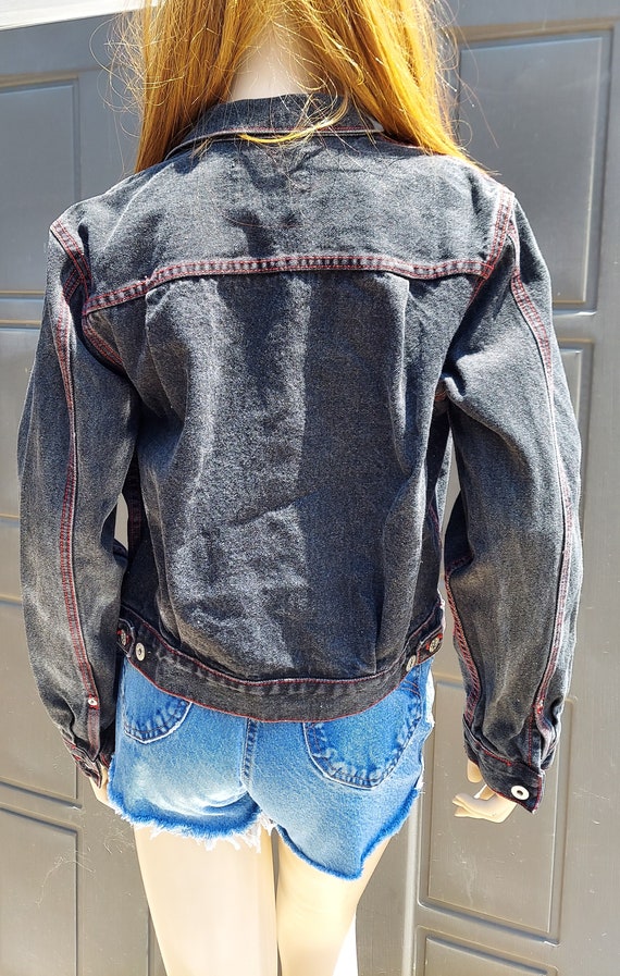 Black denim VTG Guess Jacket with red stitching  … - image 6