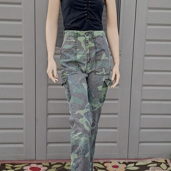 Vtg 70's Five Brothers  Union made camoflauge  pants   Waist 28 inches