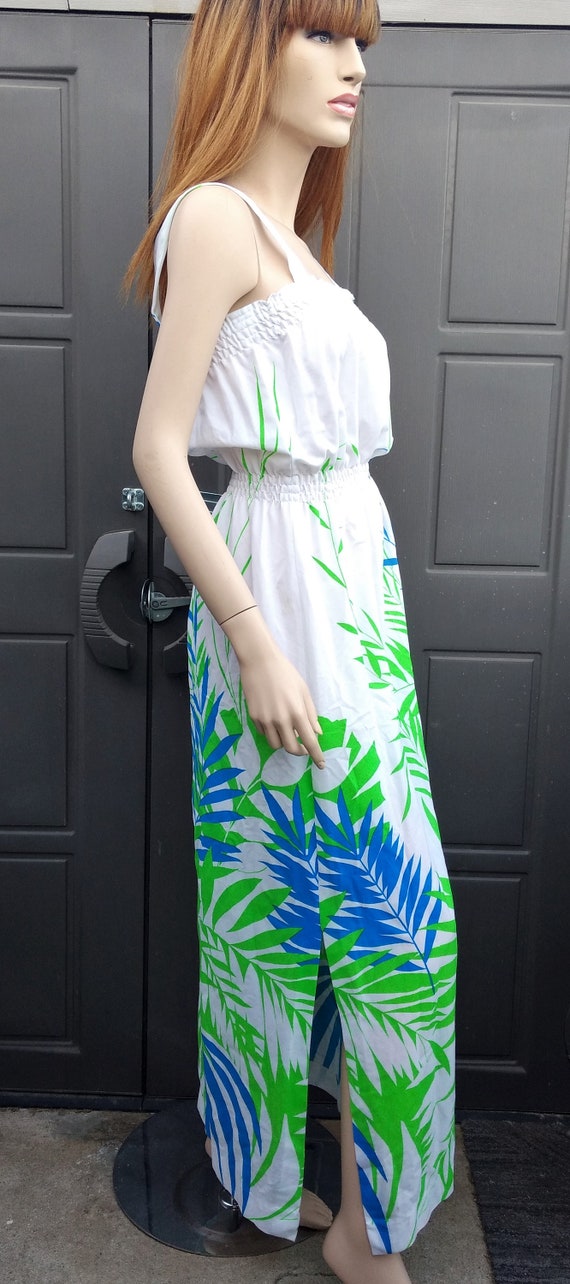 1970's Vintage White sundress with blue &  green … - image 5