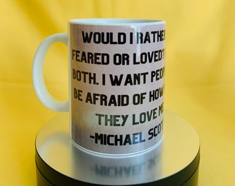 A caneca de citação do escritório