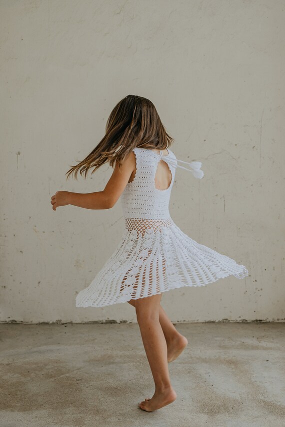 White Handmade Cotton Blend Girl s Summer Dress. 5 7years.2 3years