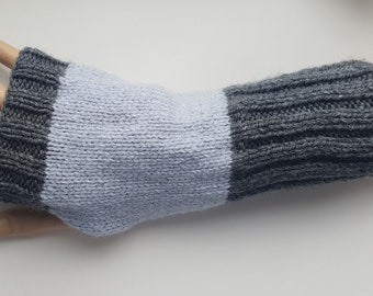 Grey fingerless gloves - fingerless gloves - ladies gloves - grey mittens - hand warmers - grey gloves - unisex gloves