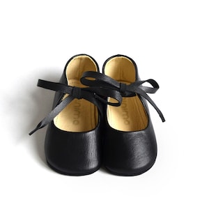 Mary Janes für Baby-Mädchen, Geburtstagsschuhe, schwarze Baby-Mädchen-Schuhe, Baby-Hochzeits-Schuhe, Baby-Geschenk, Neugeborenen Geschenk, Baby-Kleid-Schuhe