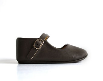 Gray Leather Baby Mary Jane Shoes, Soft Sole, Adjustable Buckle