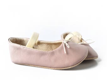 Baby girl ballerina shoes in dusty pink leather, Baby girl ballerina slippers, Soft sole baby girl shoes, Baby girl birthday dress shoes