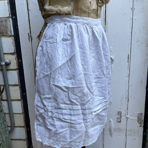 Antique white cotton apron with lace trim size S image 7