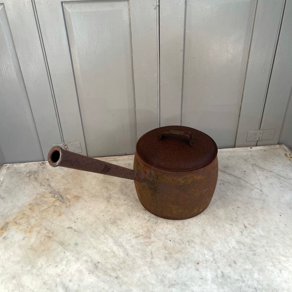 Antique Kenrick No 8 10 pint cast iron cooking pot saucepan gypsy pot