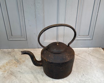 Antique Victorian Kenrick & Sons 5 Quarts cast iron stove kettle