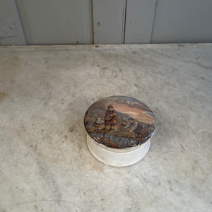 Antique Victorian ceramic paste pot with decorated lid