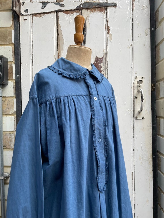 Antique long blue cotton dress nightdress with la… - image 8